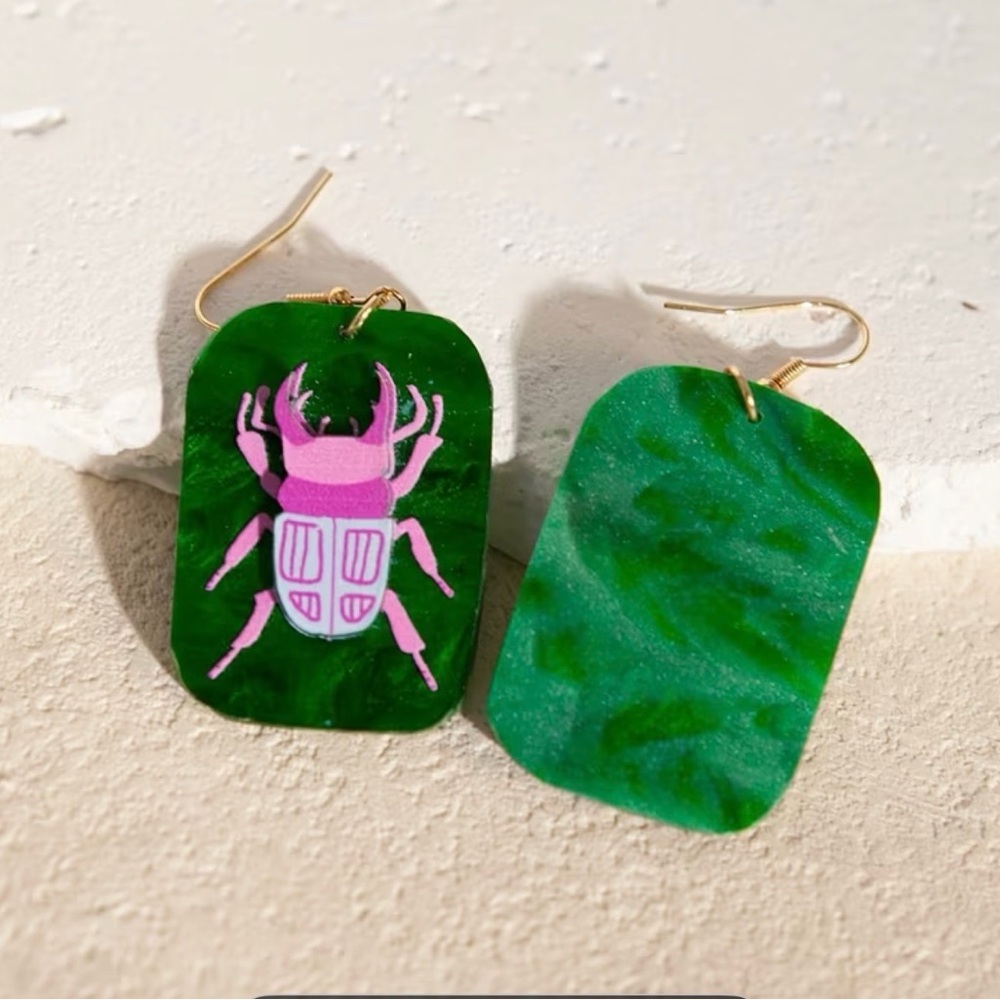 Pink Beetle Earrings ✨ New - Picture 3 of 5